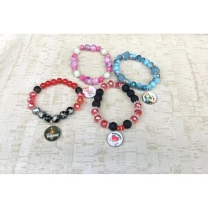 Set of 4 Healthcare appreciation stretch beaded bracelet with charm, nurse charm
